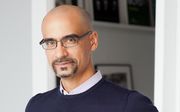 #WritingTips Mondays: Junot Díaz on Writing in the Bathroom